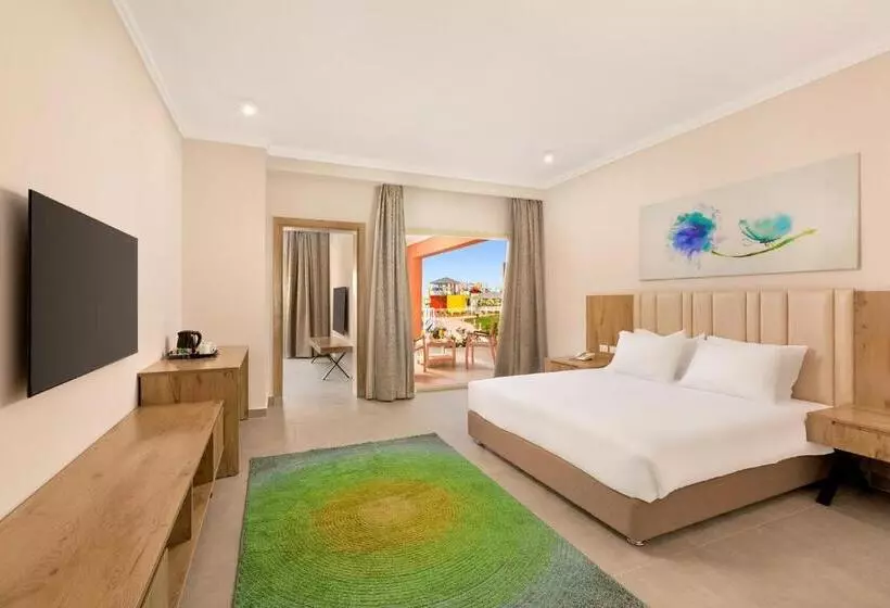 リゾートホテル Neverland City Hurghada Pickalbatros