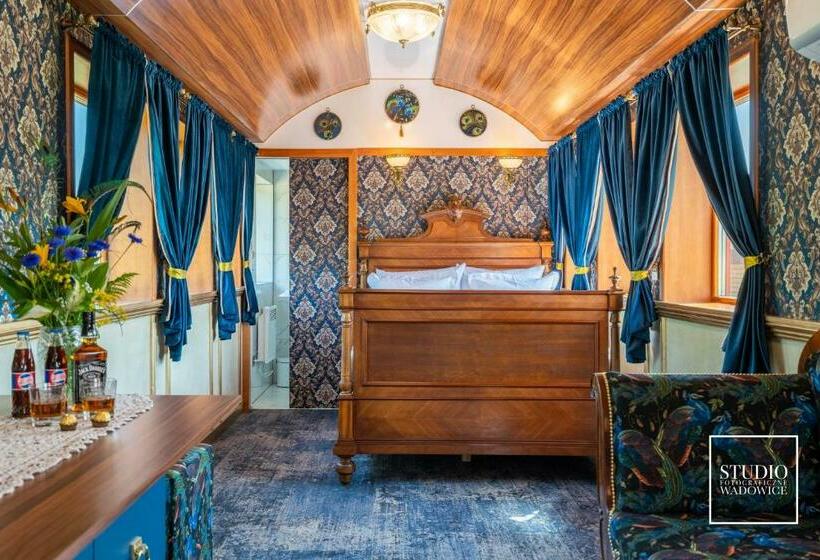 Stacja Galicja   Nocleg W Pociągu Blisko Energylandia