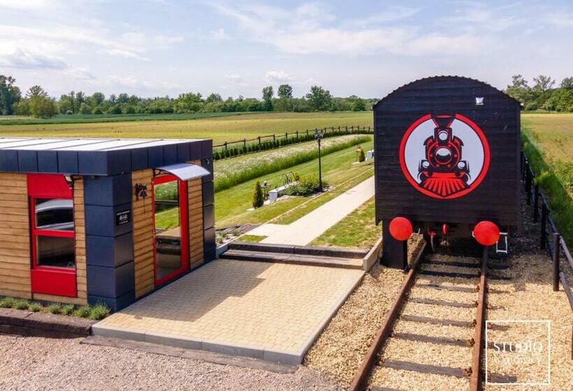 Stacja Galicja   Nocleg W Pociągu Blisko Energylandia