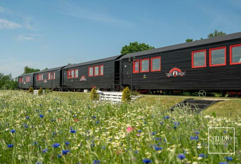 Stacja Galicja   Nocleg W Pociągu Blisko Energylandia