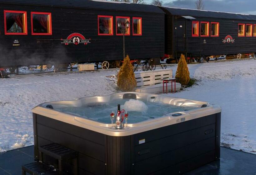 Stacja Galicja   Nocleg W Pociągu Blisko Energylandia