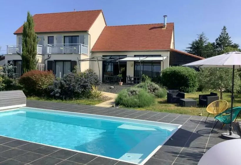 Aamiaismajoitus (B&B) Les Etoiles De Calès