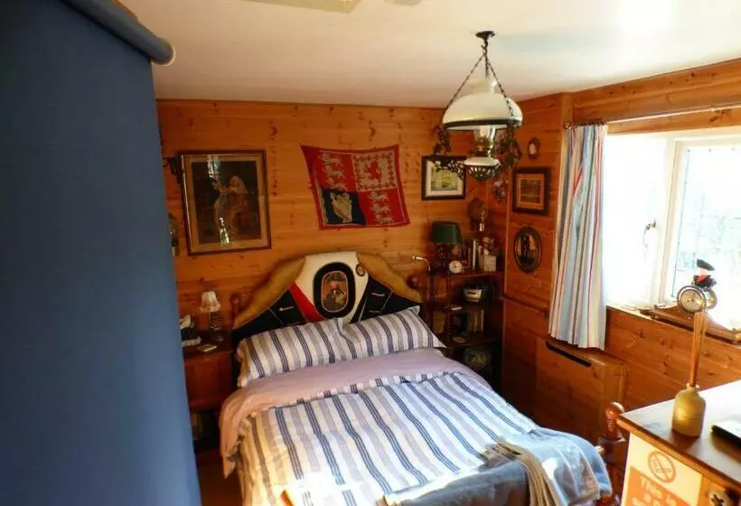 Aamiaismajoitus (B&B) Nelsons Cabin