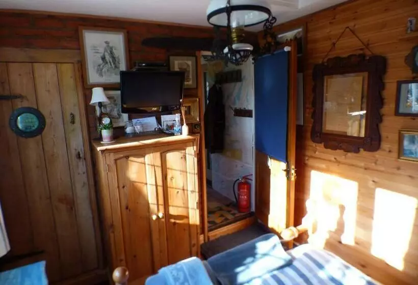 Aamiaismajoitus (B&B) Nelsons Cabin