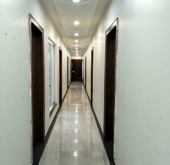 Hotel Gulmohar By Wb Inn