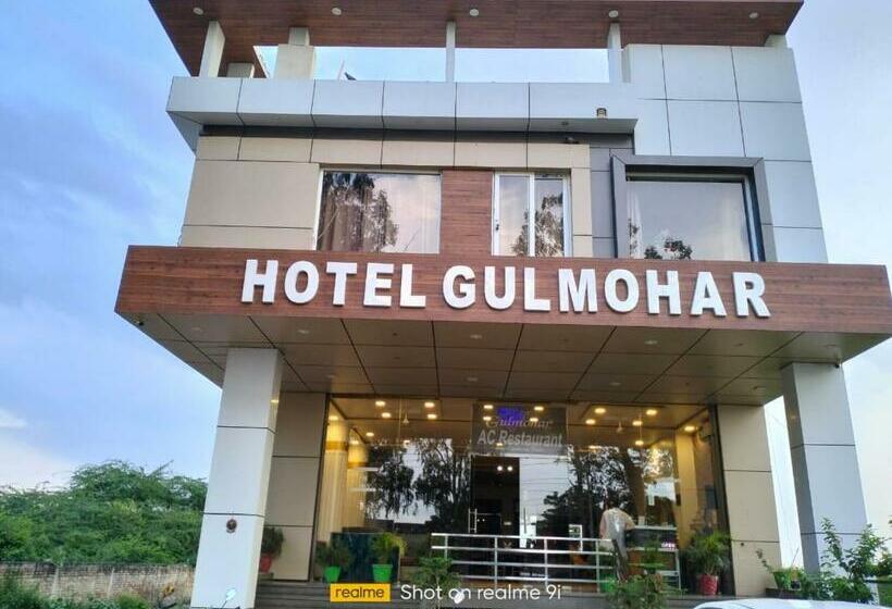 Hotel Gulmohar By Wb Inn