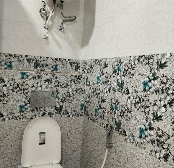 Hotel Gulmohar By Wb Inn