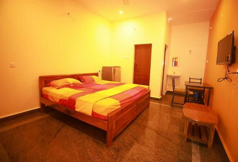 Hotel Rj Bhavan And Residence