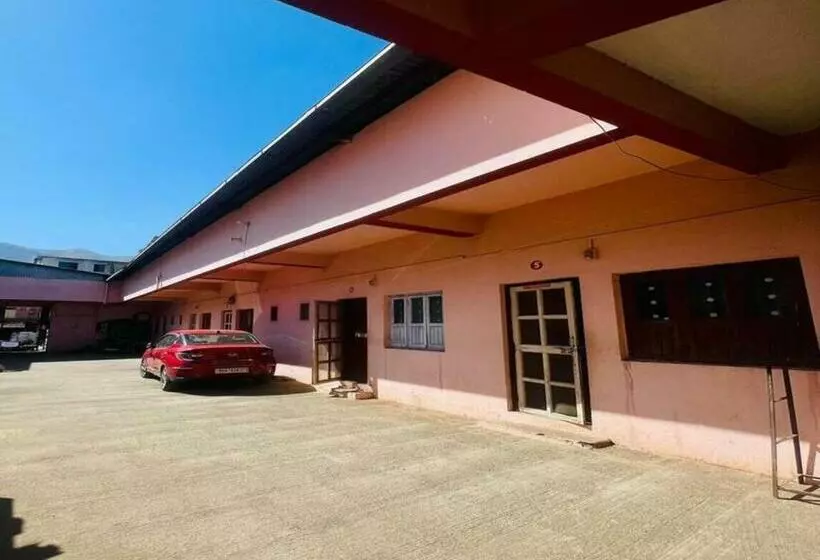 Majatalo Hostel Sant Niwas
