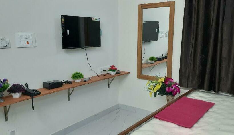 Pensão Teja Residency