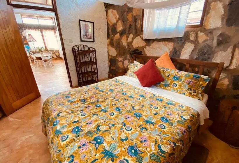 تختخواب و صبحانه Homeonthenile Lake View Double