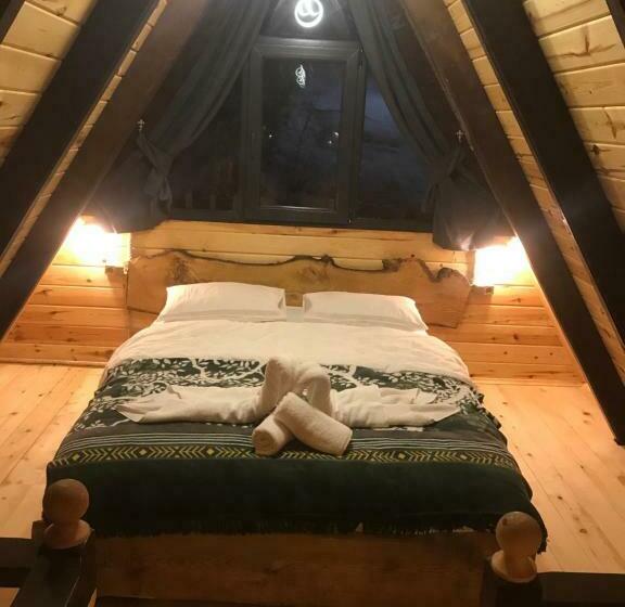 Nocleg ze śniadaniem Soore Bungalov