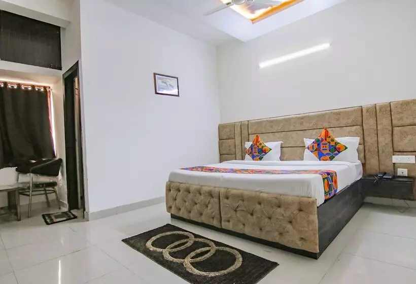 Fabhotel The Nation