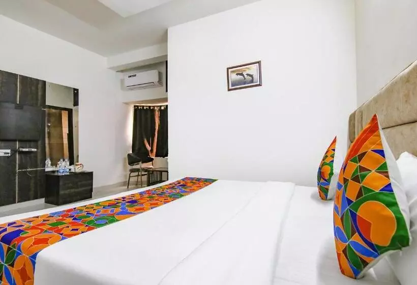 Fabhotel The Nation