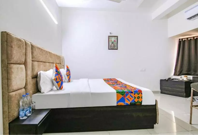 Fabhotel The Nation