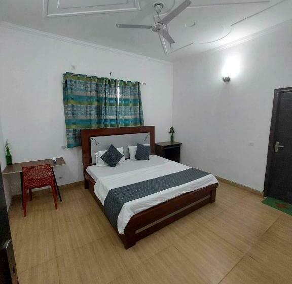 Hôtel O Naveen Residancy