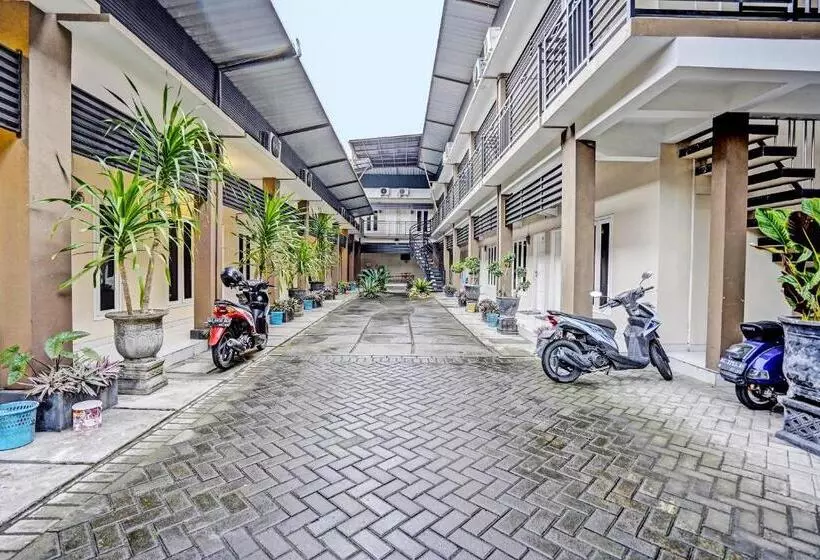ホテル Oyo 92190 Arya Guest House