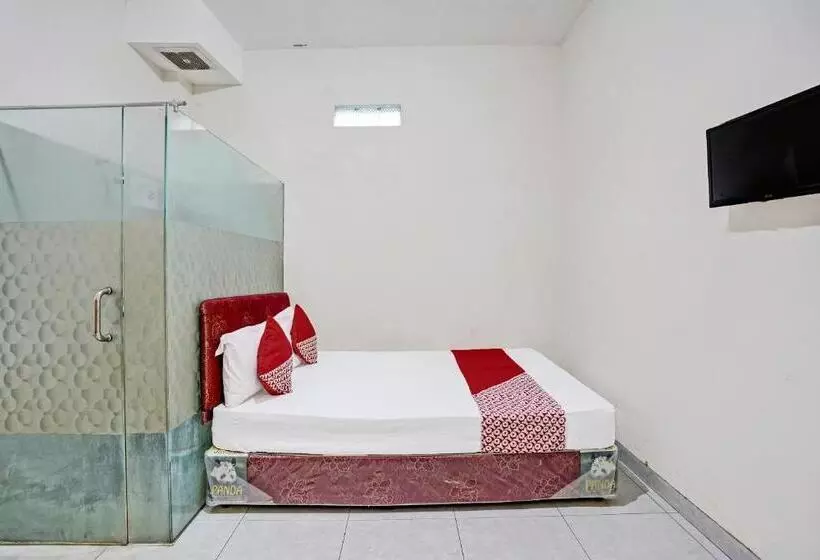 ホテル Oyo 92190 Arya Guest House