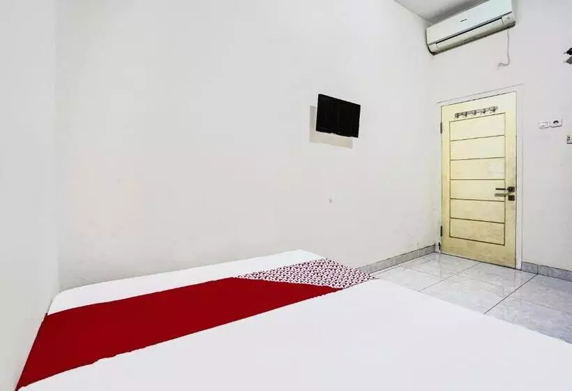 ホテル Oyo 92190 Arya Guest House