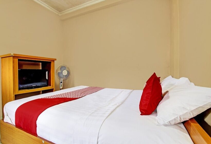 Отель Oyo 92200 Kalegan 1 Guesthouse