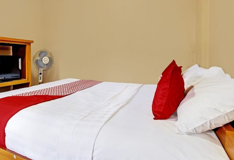 Отель Oyo 92200 Kalegan 1 Guesthouse