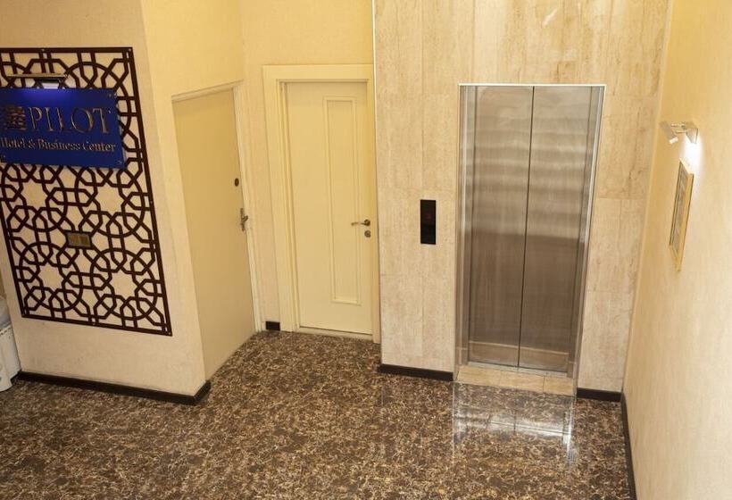 هتل Pilot Apart