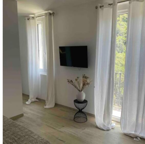مبيت وإفطار Chambre Avec Balcon à Louer