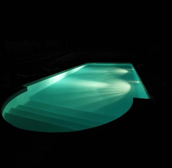 민박 Domaine Des 3 Cyprès Chez Nath & Pat