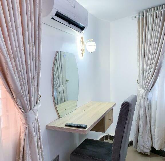 تختخواب و صبحانه Schwarzmatador Luxury Apartments