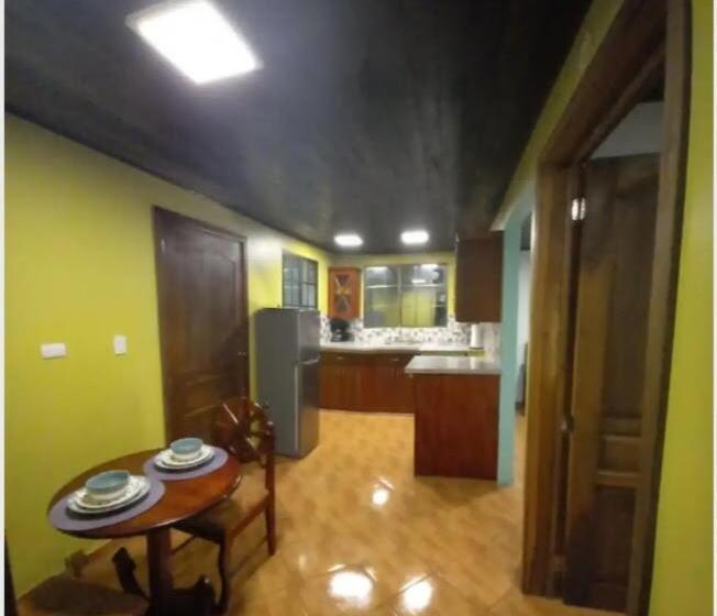 Hospedaje Rosa Del Mar & Sweets Cafe