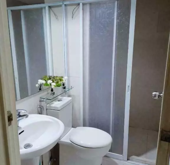 هتل Azure Urban Resort With Wifi And Netflix