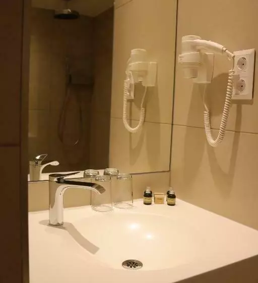 Hotelli Eleven Business & Sport