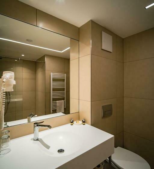 ホテル Eleven Business & Sport