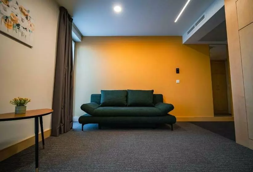 Hotelli Eleven Business & Sport