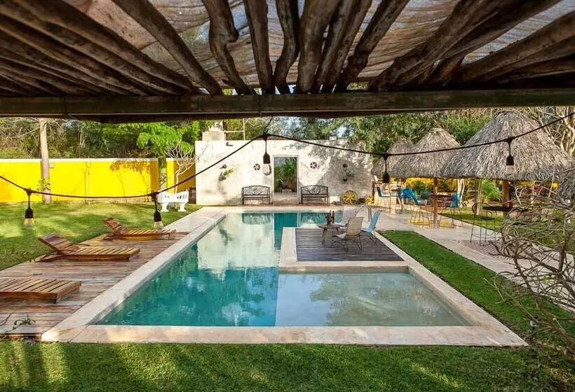 Hotelli La Parcela Cunkal