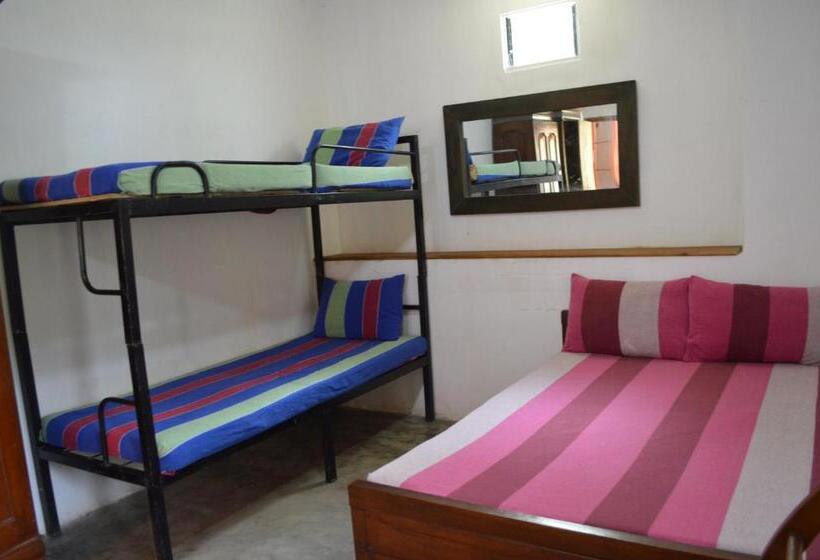 בית מלון כפרי The Lodge At Galapitiyaya Estate