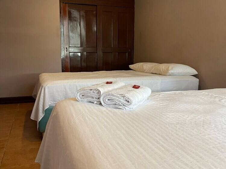 بنسيون Casa Hotel Castillogrande