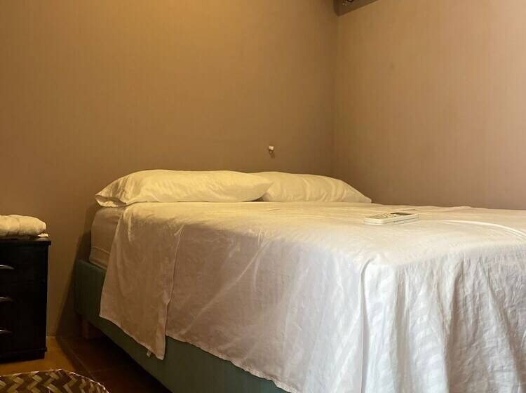 بنسيون Casa Hotel Castillogrande