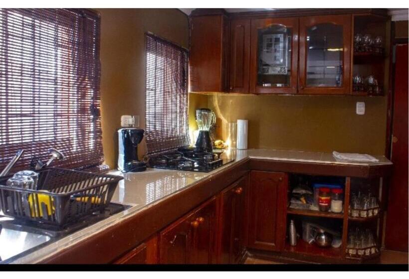 بنسيون Casa Hotel Castillogrande