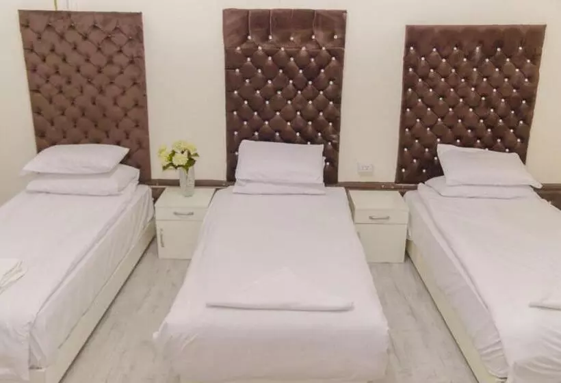 هاستل Palace Court