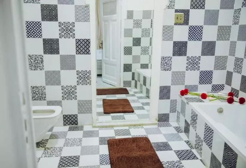 هاستل Palace Court
