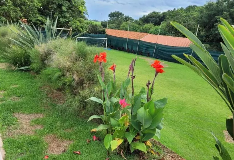 ユースホステル Pousada Chacara Entre Nós