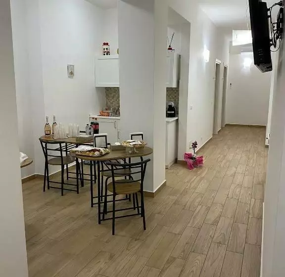 تختخواب و صبحانه G&g Home