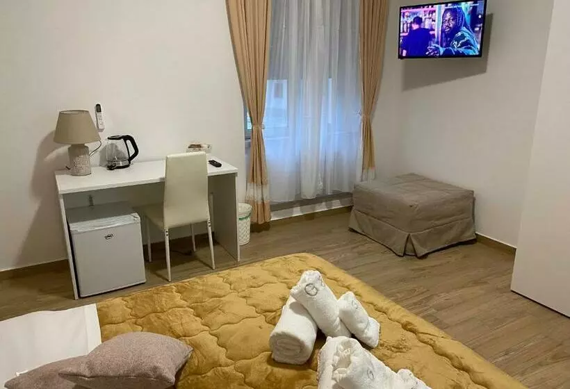 تختخواب و صبحانه G&g Home