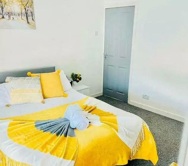 تختخواب و صبحانه Alver House