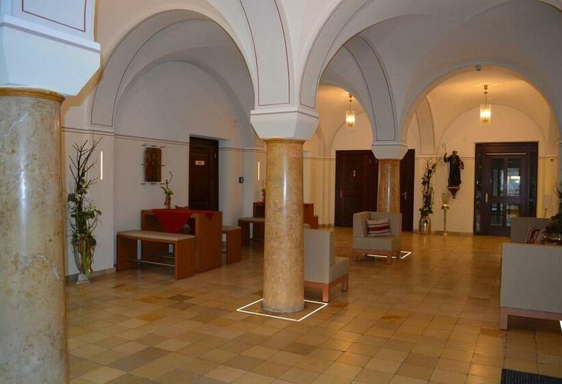 Hotel Gästehaus Klosterhof Schweiklberg