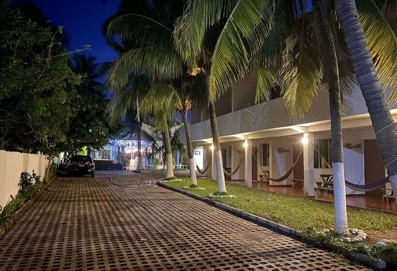 Hotelli Paseo Del Sol