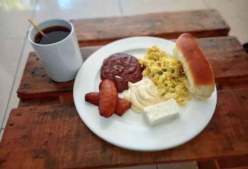 Hotelli Paseo Del Sol