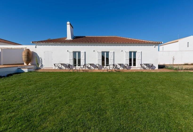 هتل Quinta Do Santo évora