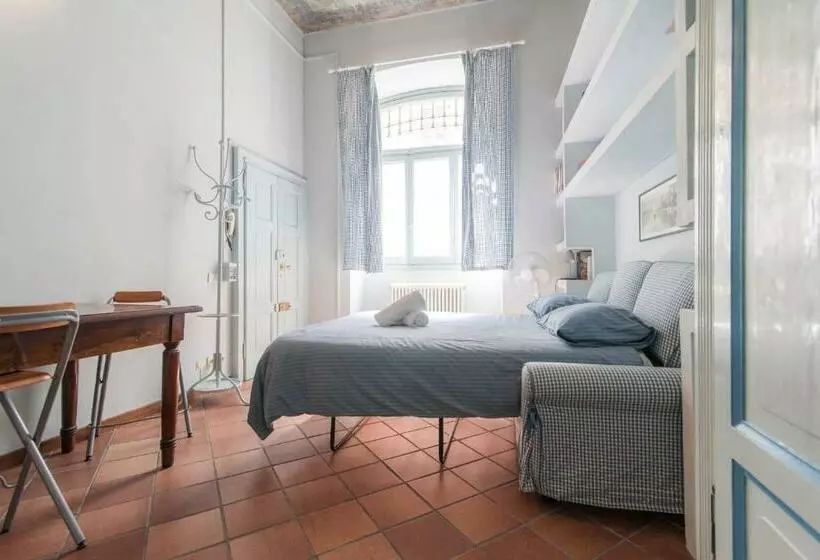 پانسیون Room 34   The House Of Travelers